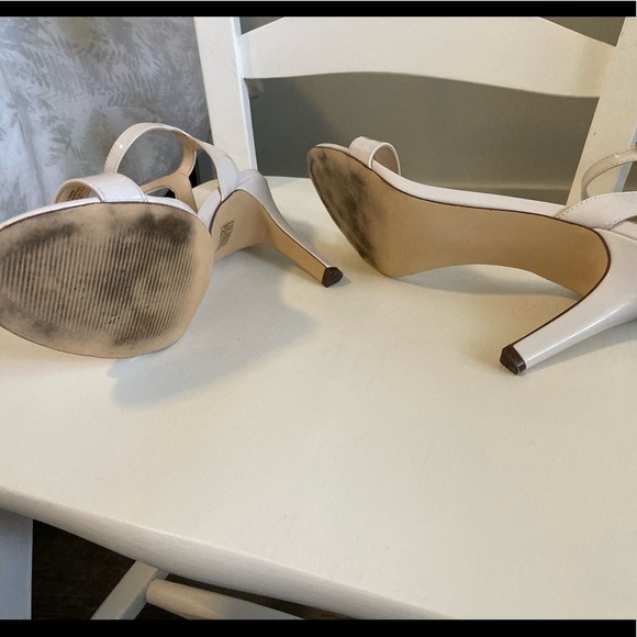 NINE WEST ANISTON IVORY SANDALS - Size 10 - Picture 5 of 12